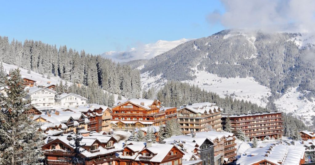 top 5 family-friendly villages in Courchevel Banner
