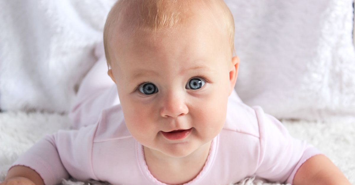 How to take a photo for baby’s passport